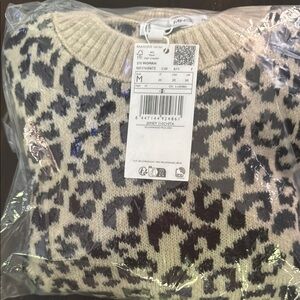 Mango Women's leopard pattern Cream and Black Sweater M
